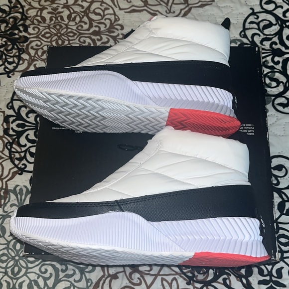 Sorel Out & About Puffer Bootie - Picture 6 of 6